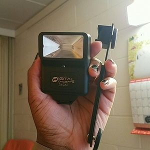 Digital Slave attachable Flash
